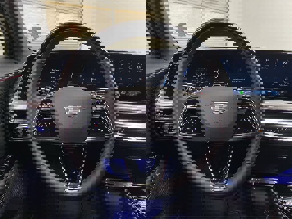 Certified 2024 Cadillac Lyriq Luxury image 20