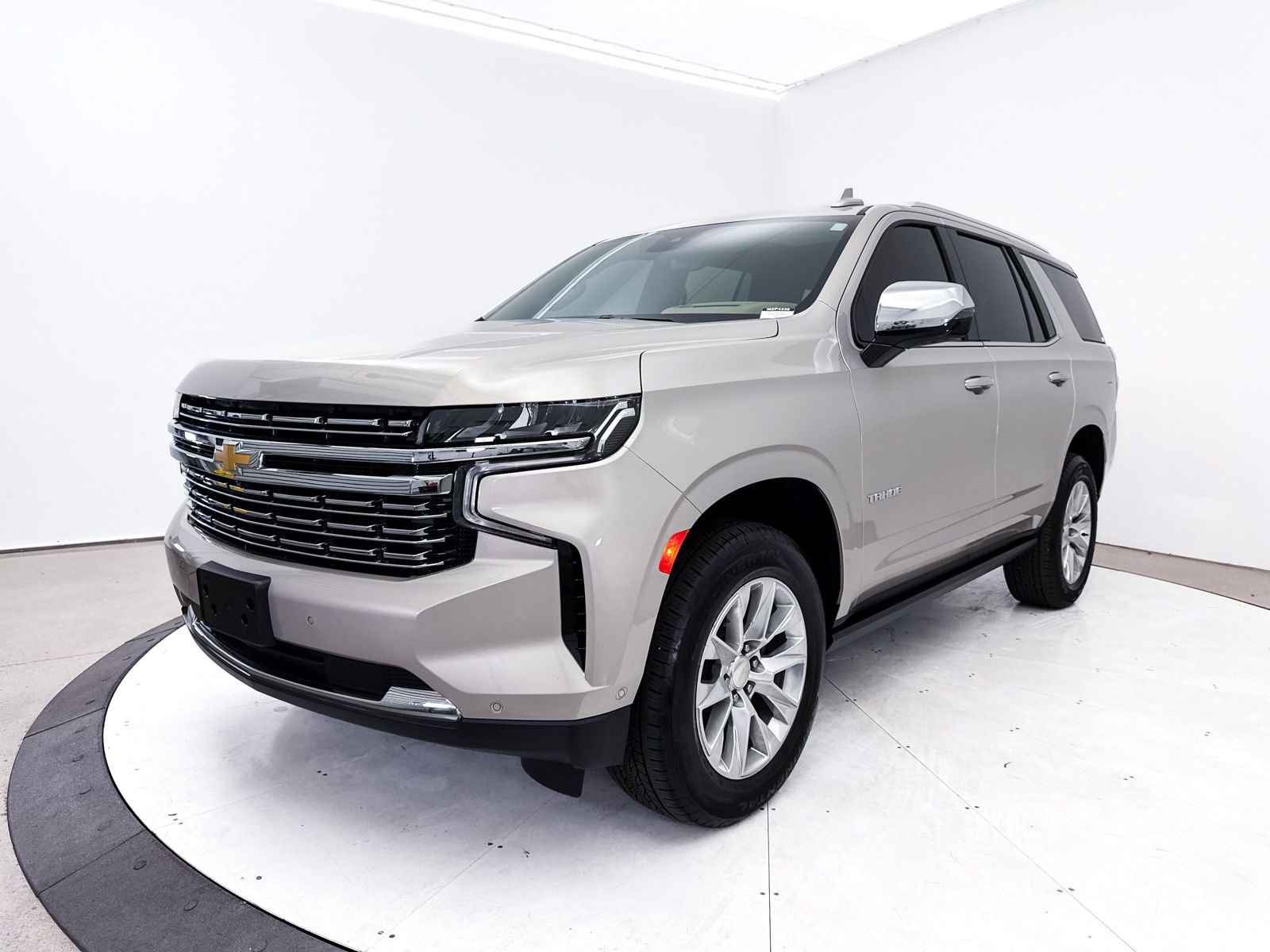 Used 2023 Chevrolet Tahoe Premier w/ Advanced Technology Package image 17