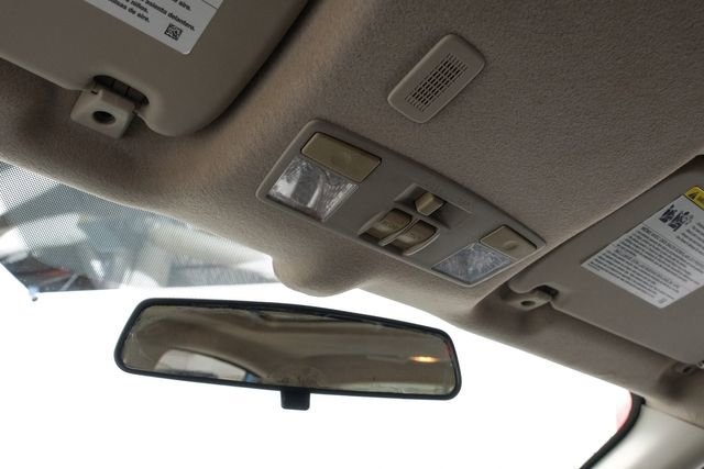 Used 2012 Ford Fiesta SE w/ Moon & Mood Pkg FWD image 30