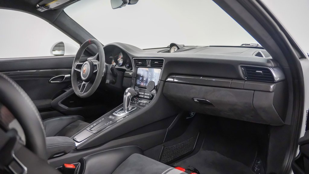 Used 2018 Porsche 911 GT3 image 14