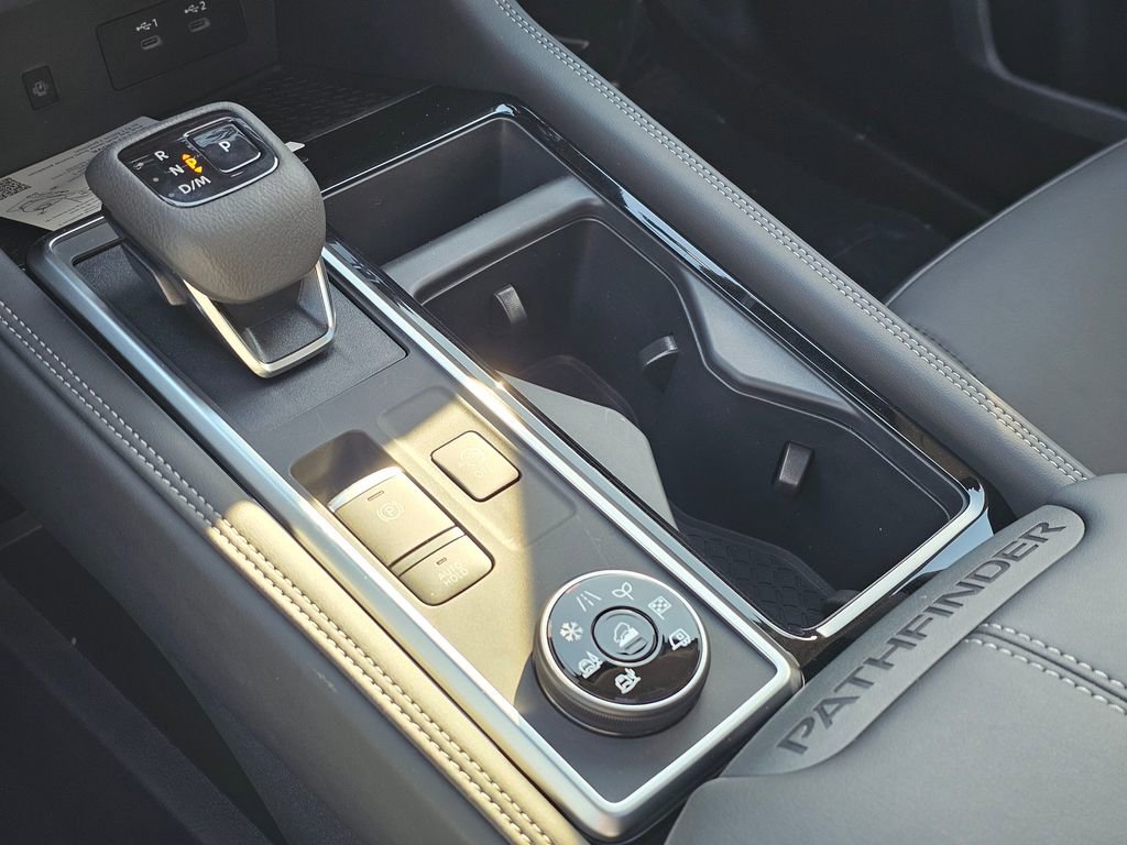 New 2026 Nissan Pathfinder Platinum AWD/4WD image 18