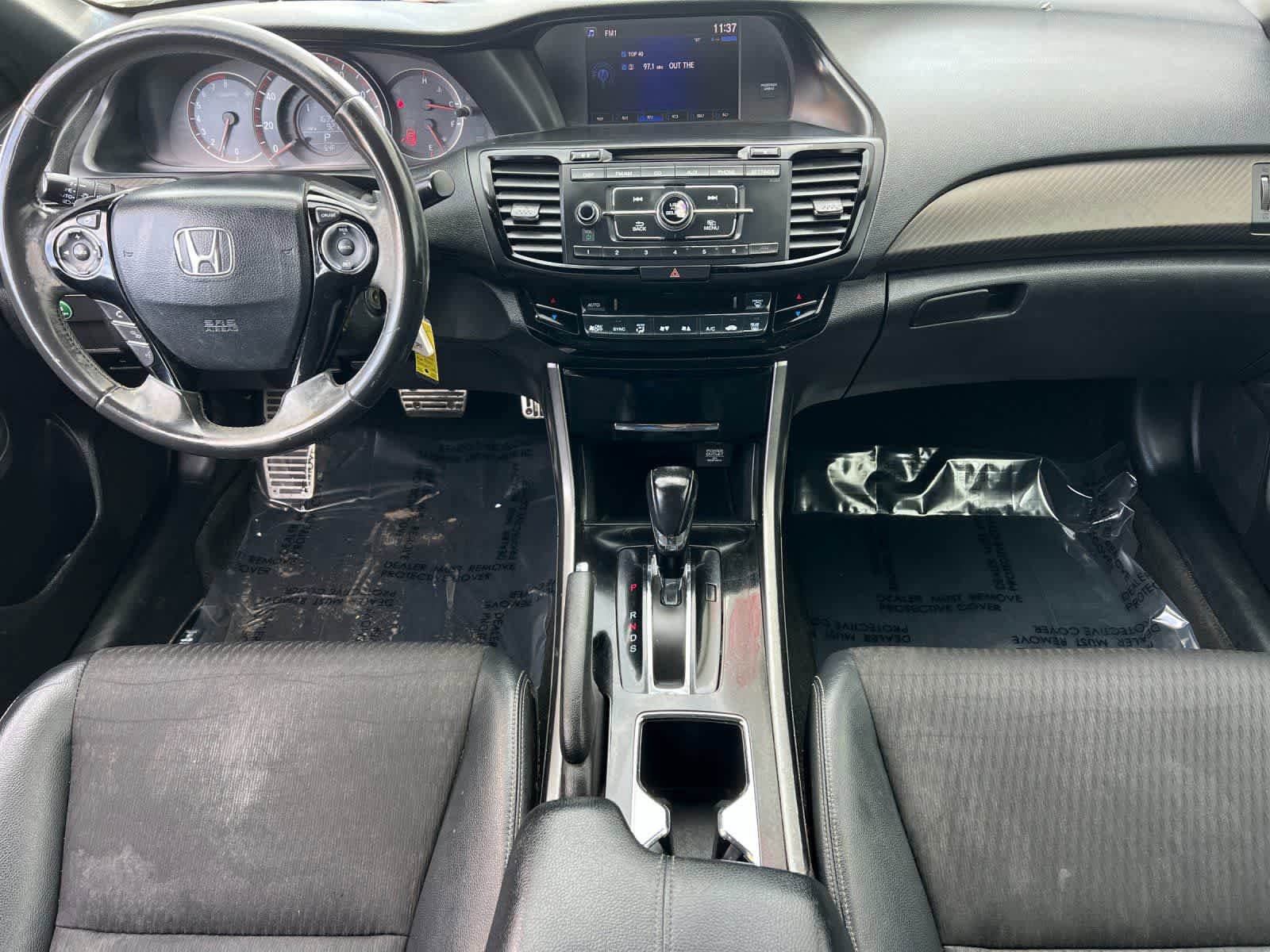 Used 2017 Honda Accord Sport image 4