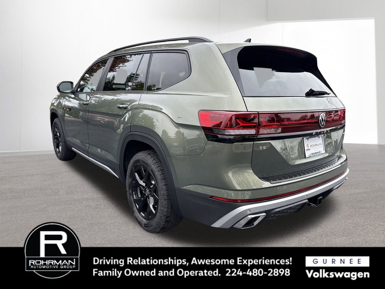 New 2026 Volkswagen Atlas Peak Edition image 6