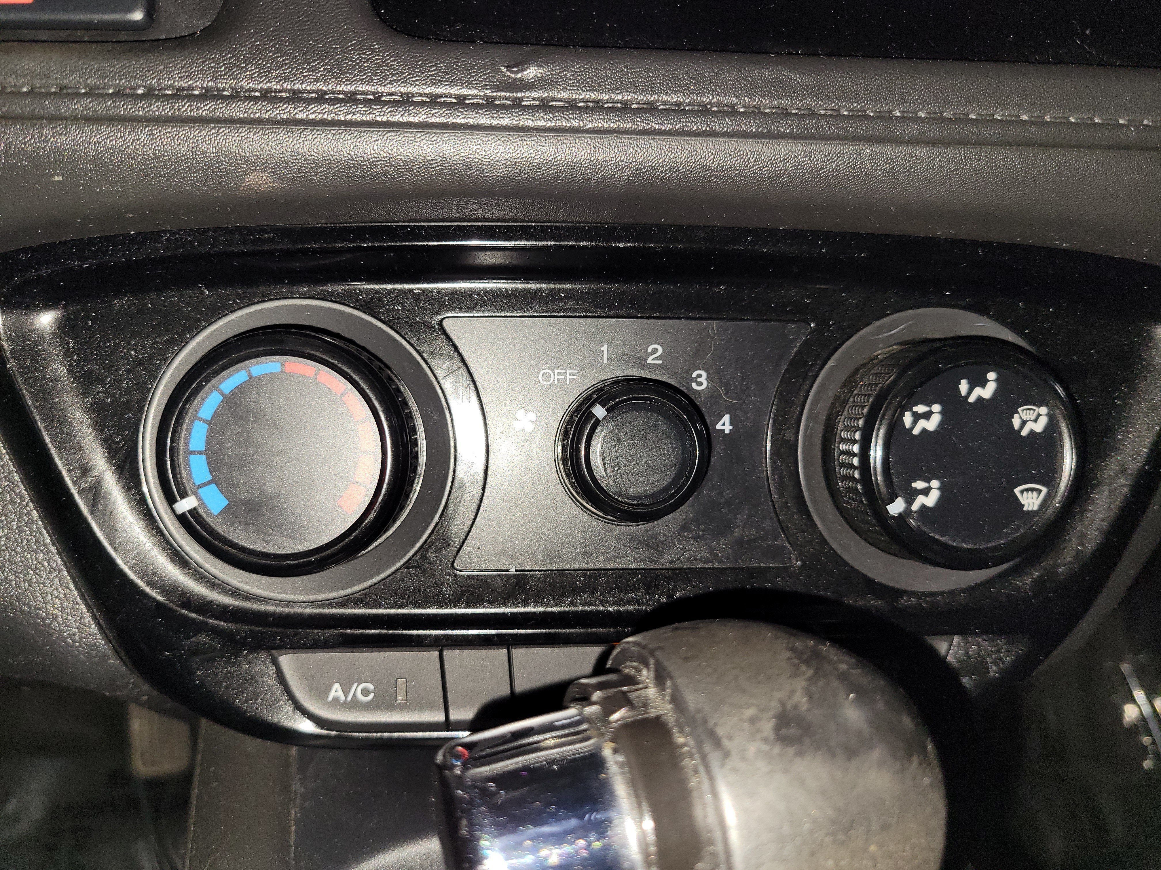 Used 2020 Honda HR-V LX image 28
