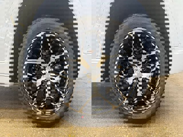 New 2025 Jeep Grand Cherokee Summit image 21