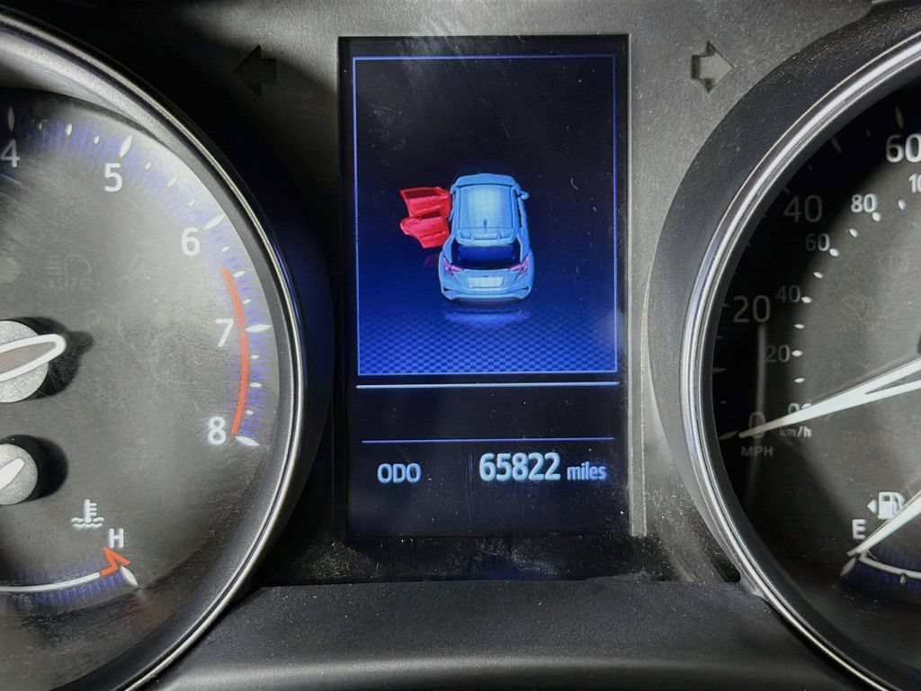 Used 2020 Toyota C-HR Limited FWD image 14