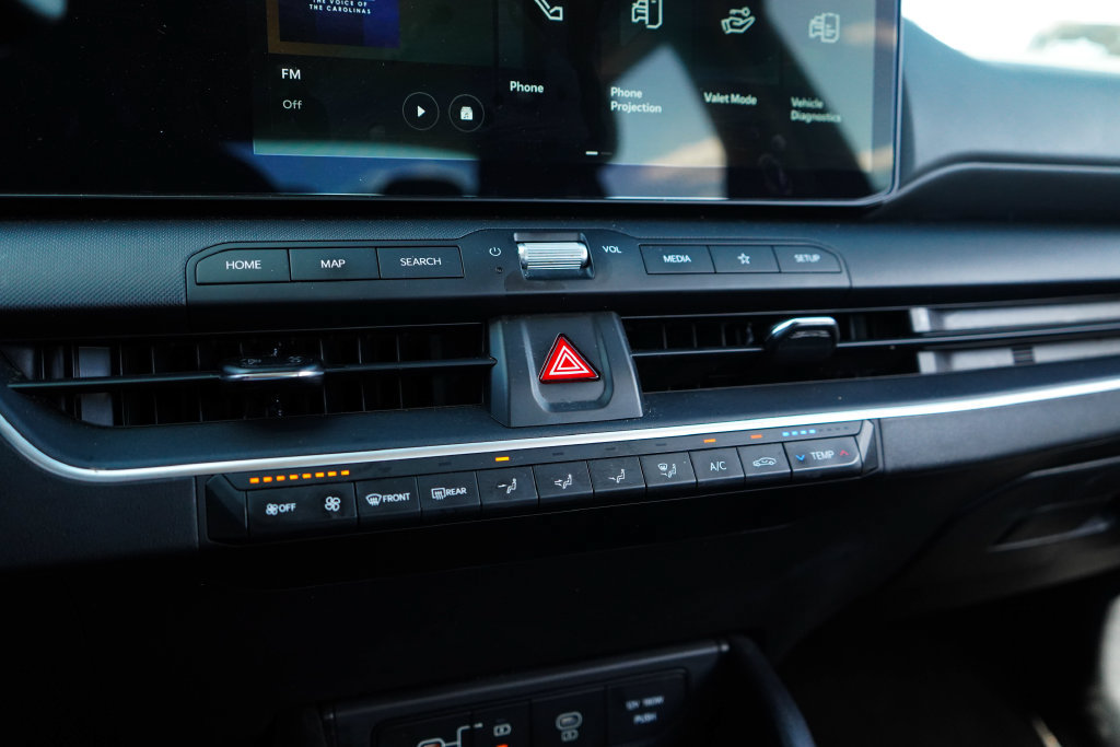 Used 2025 Kia K4 FWD image 26