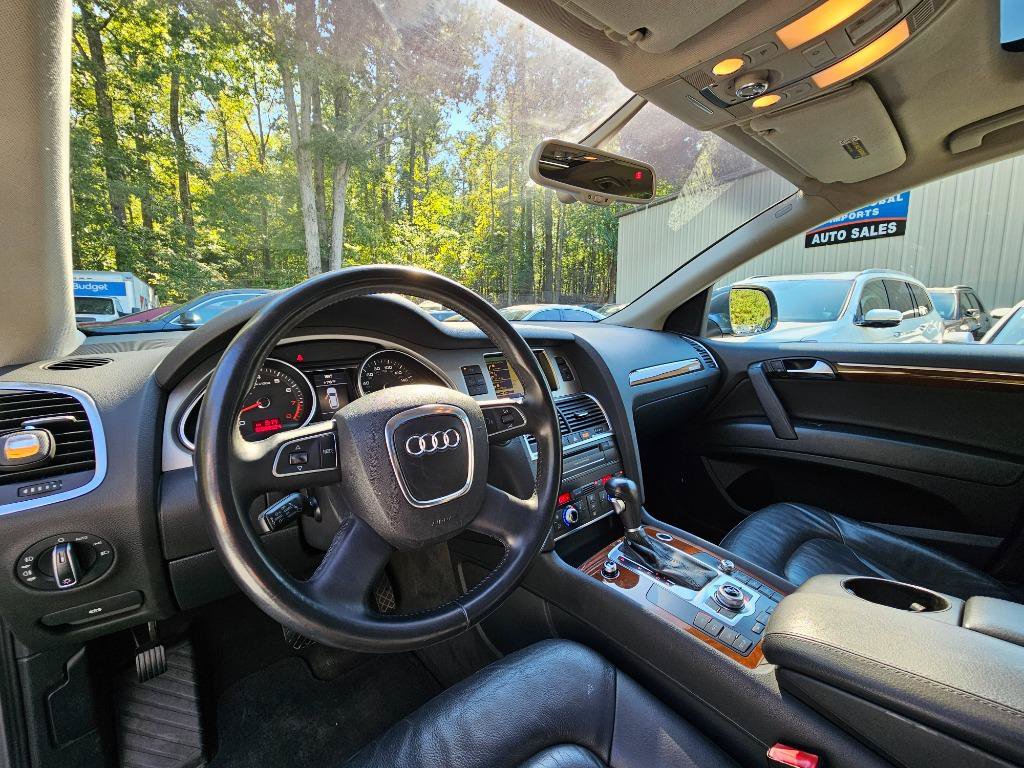Used 2010 Audi Q7 3.6 Premium Plus w/ Premium Plus Pkg AWD/4WD image 18