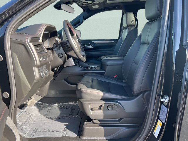 Certified 2024 Chevrolet Suburban RST w/ Luxury Package AWD/4WD image 8
