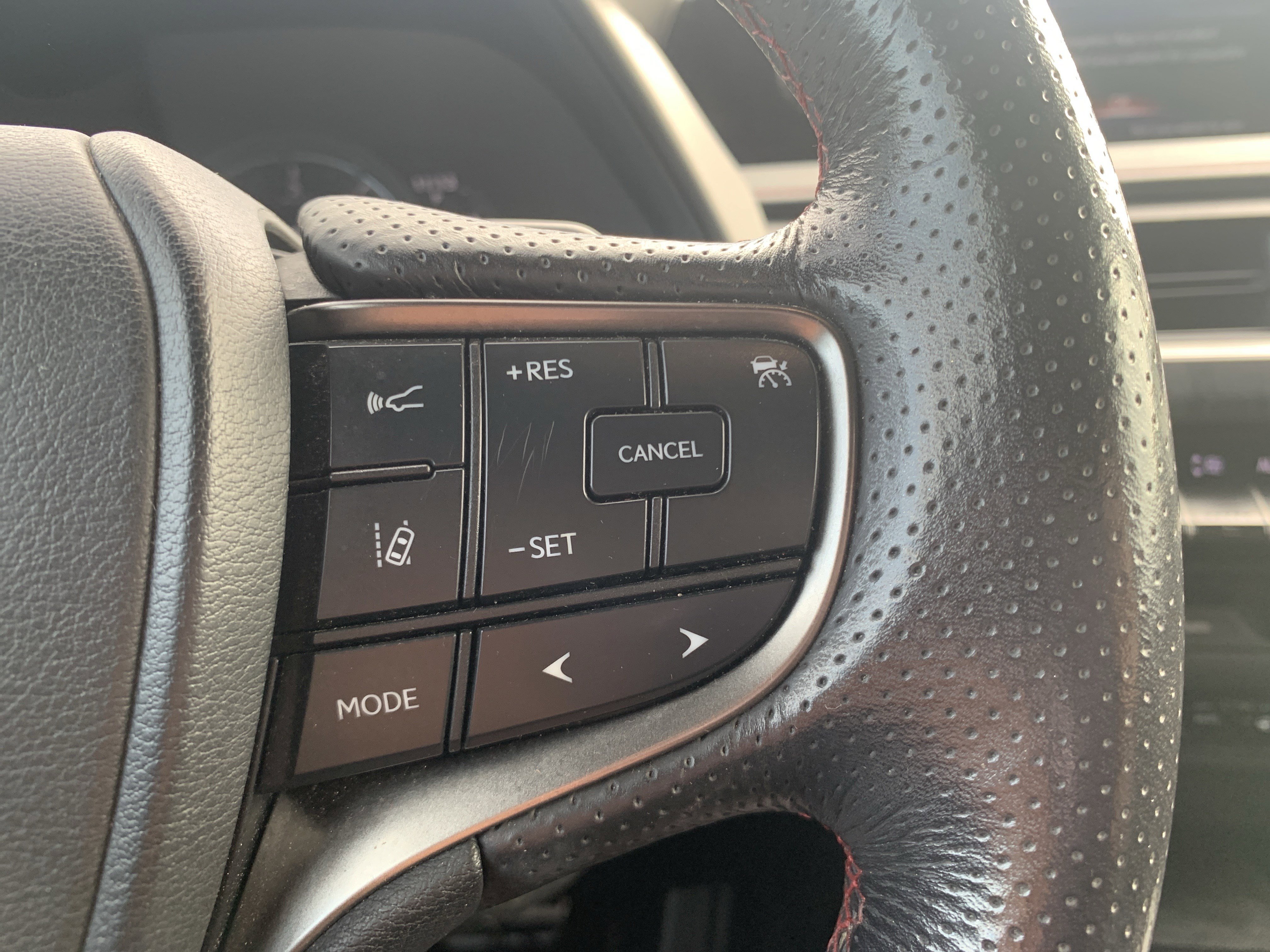 Used 2019 Lexus UX 200 F Sport image 20