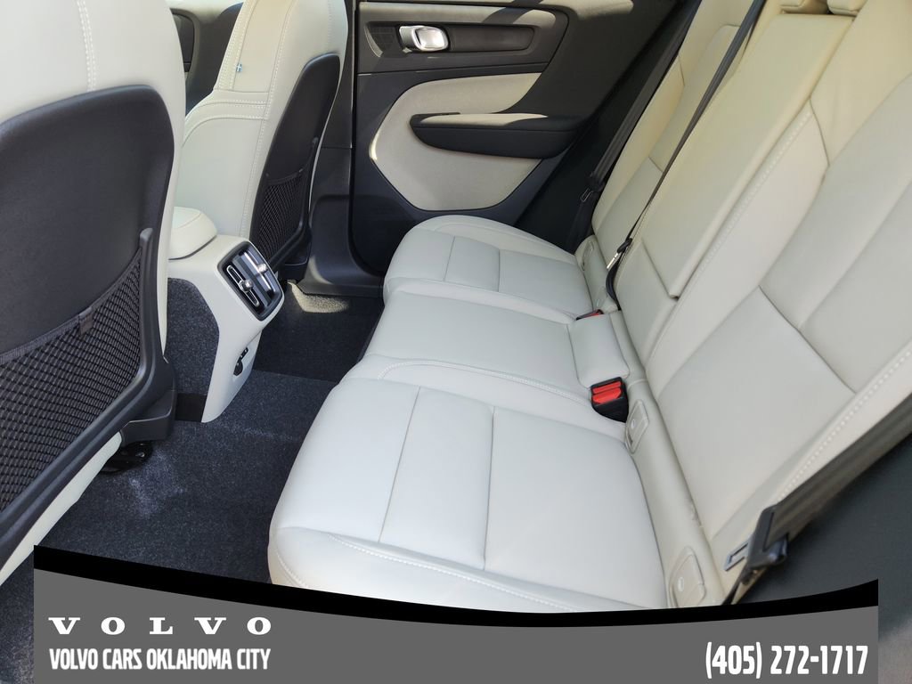 New 2026 Volvo XC40 B4 Plus w/ Protection Package Premier image 29