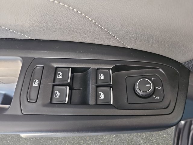 Used 2021 Volkswagen Atlas SEL R-Line image 30