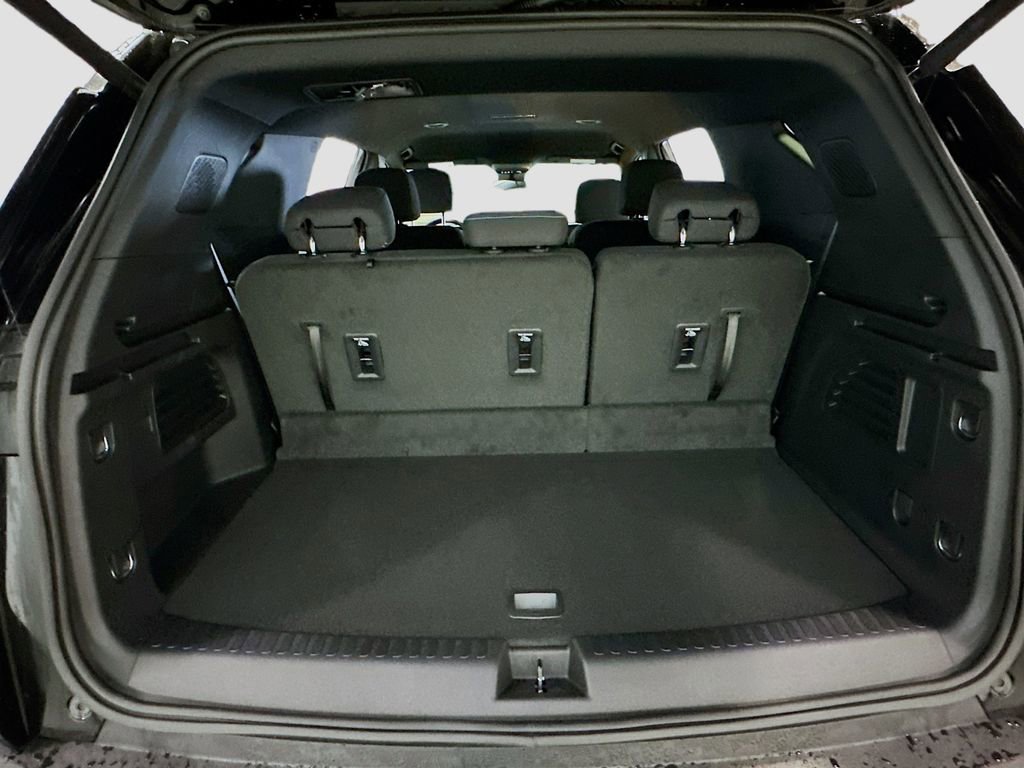 New 2025 Chevrolet Traverse LT FWD image 26