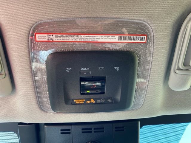 New 2026 Toyota Prius Plug-In Hybrid FWD image 44