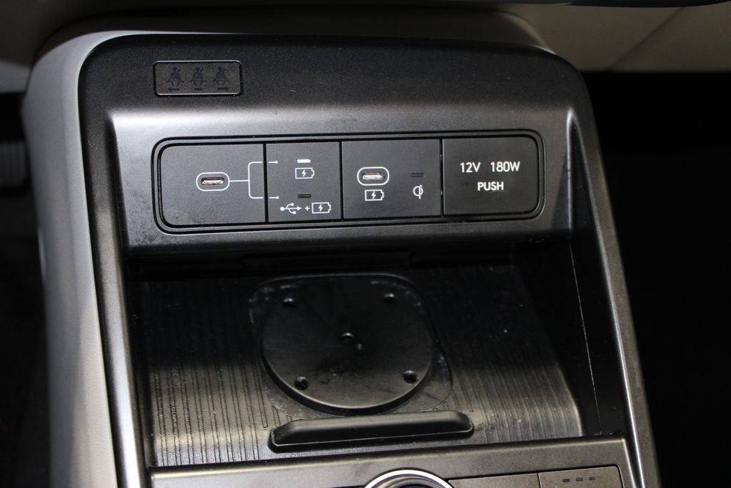 Used 2024 Hyundai Kona SEL w/ Convenience Package image 41