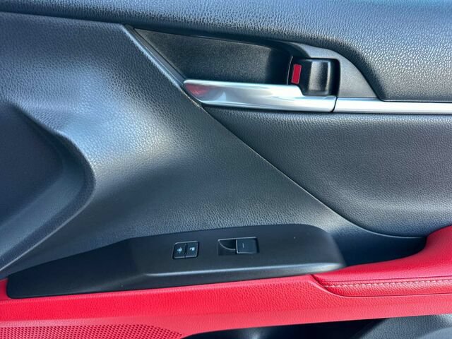 Used 2021 Toyota Camry XSE w/ Carpet Mat Package (TMS) FWD image 20