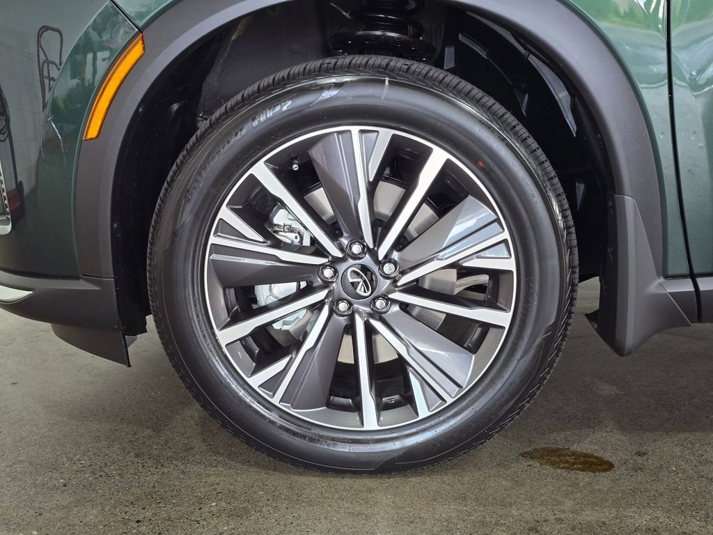 New 2026 INFINITI QX60 Luxe image 8