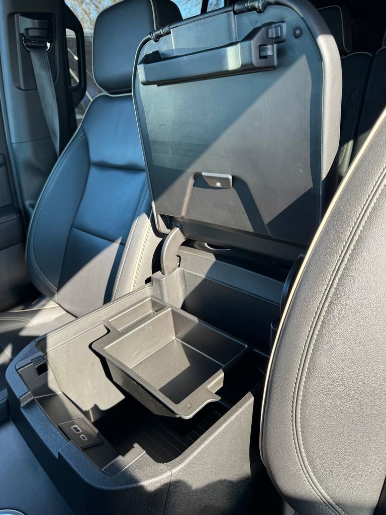 Used 2024 GMC Yukon SLT image 26