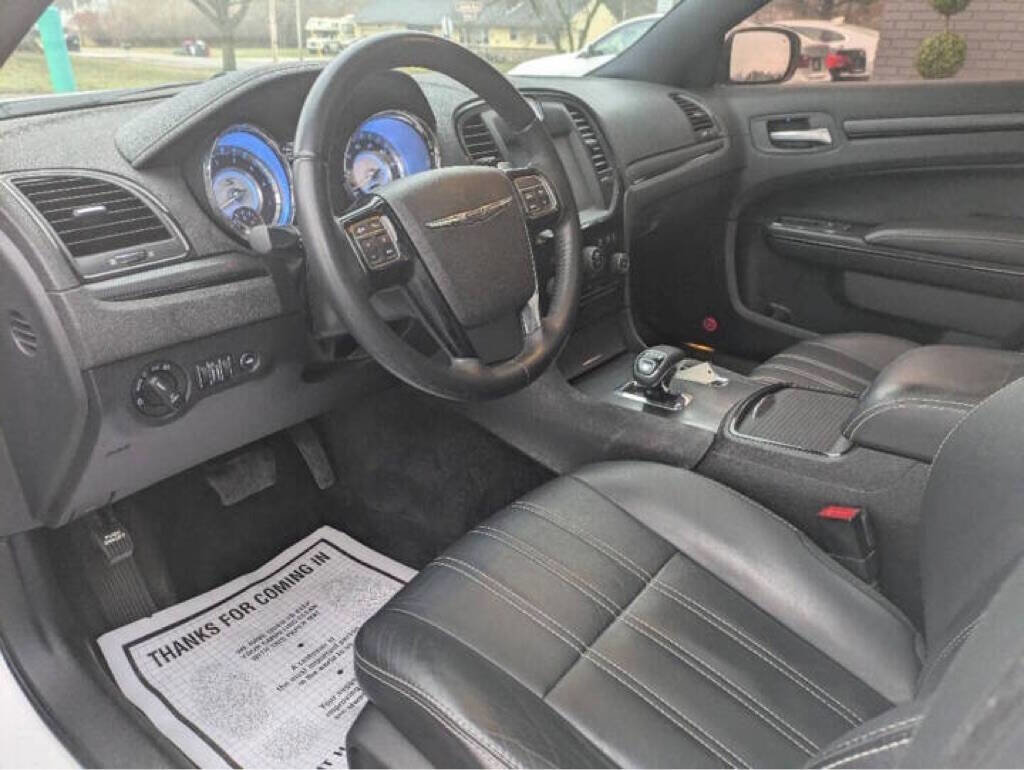 Used 2014 Chrysler 300 S image 11