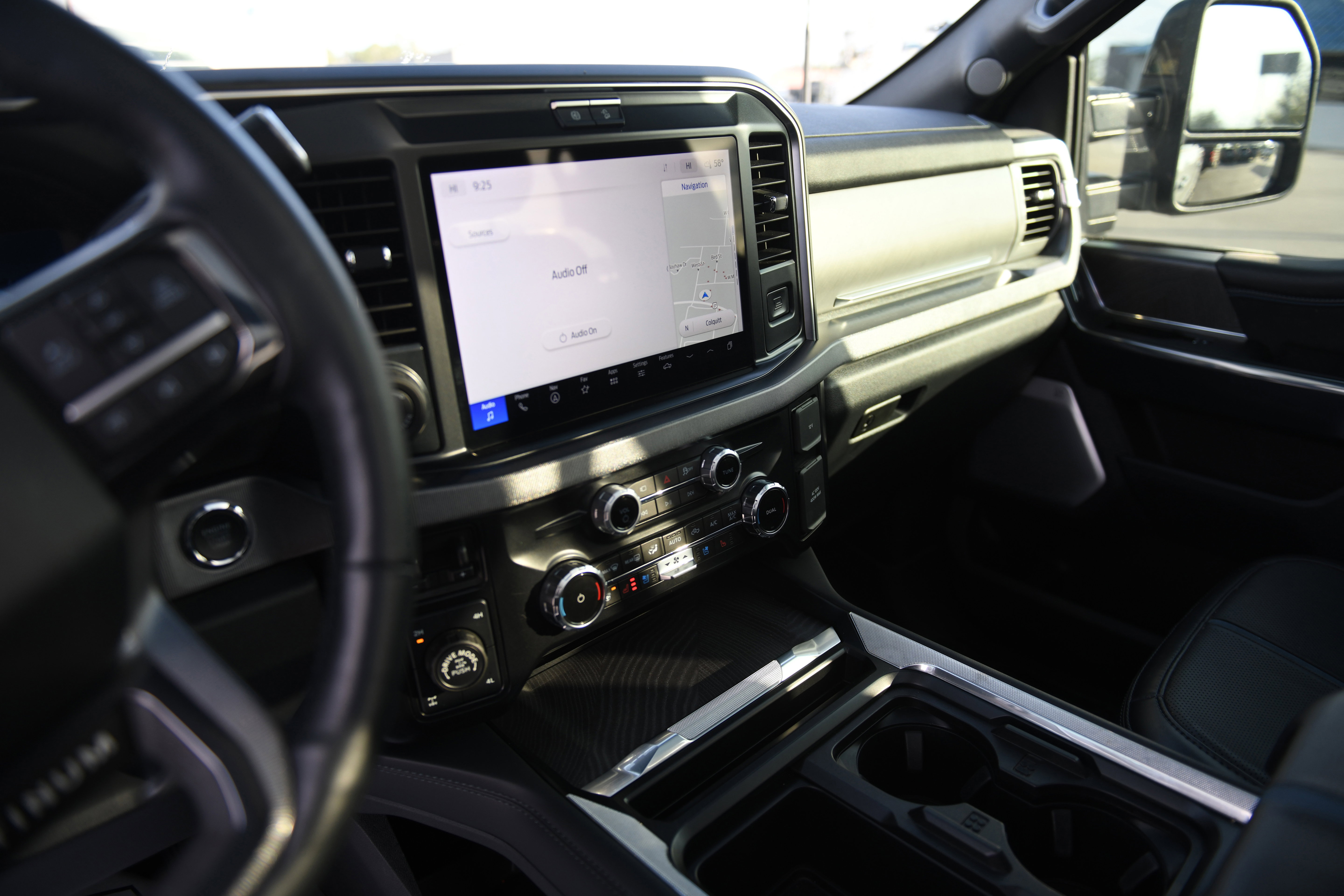 Used 2025 Ford F250 Platinum w/ Tremor Off-Road Package image 29