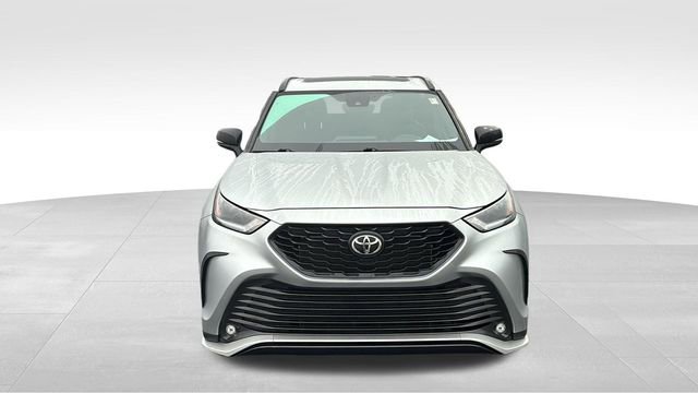 Used 2021 Toyota Highlander XSE image 6