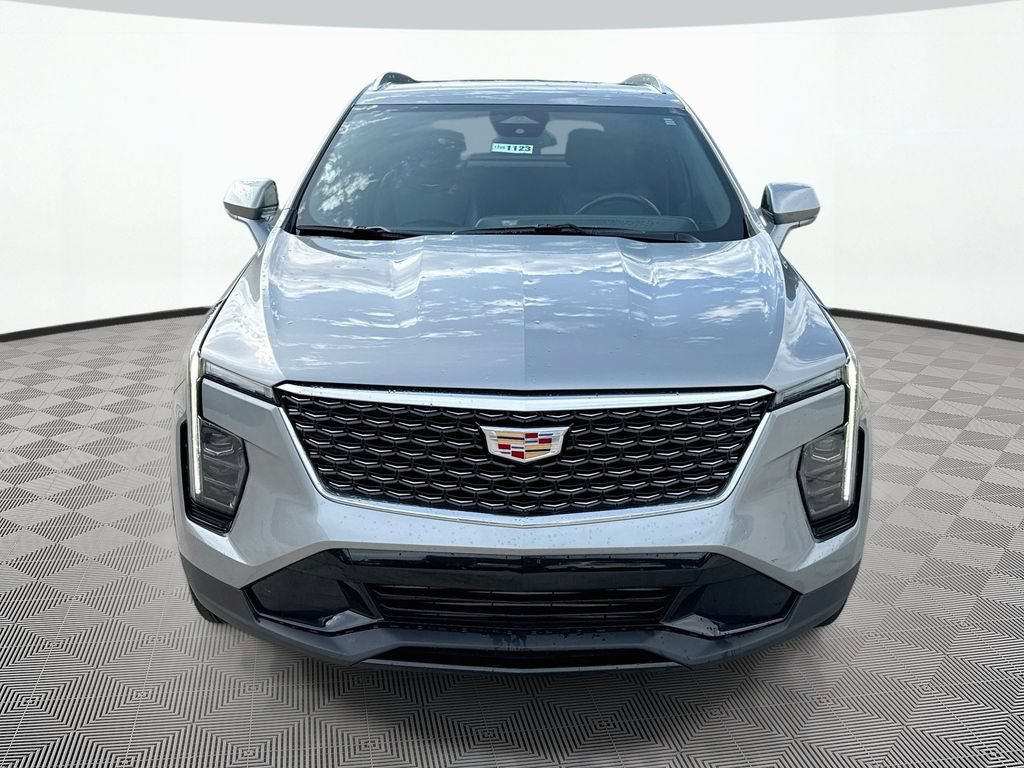 Certified 2024 Cadillac XT4 Premium Luxury FWD image 2