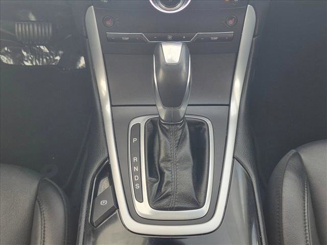 Used 2018 Ford Edge Titanium image 12