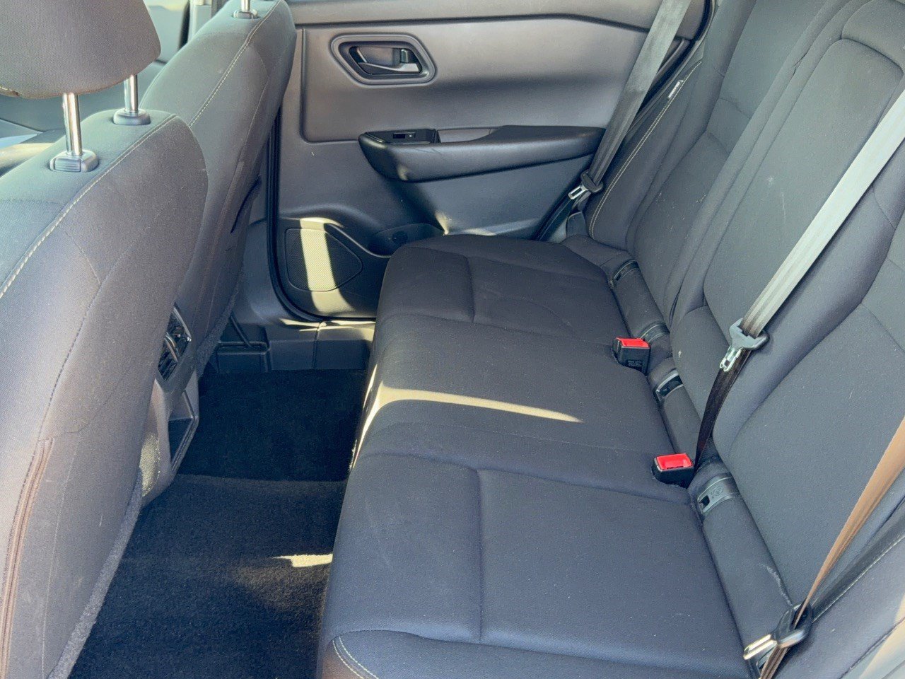Used 2024 Nissan Rogue S AWD/4WD image 25