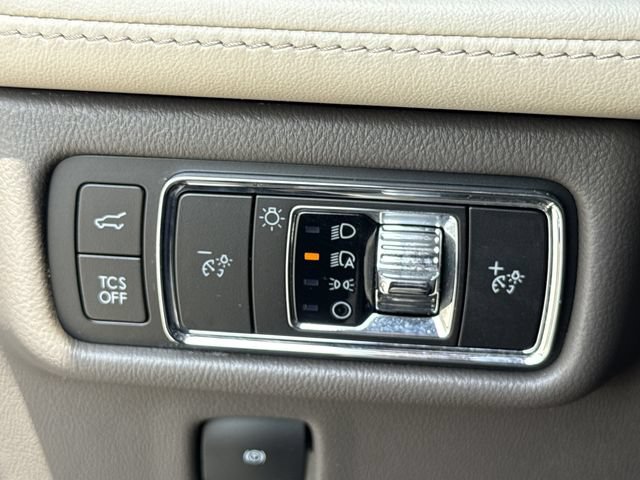 Used 2023 Lincoln Nautilus Reserve w/ Equipment Group 201A AWD/4WD image 37