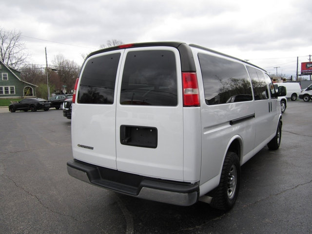 Used 2019 Chevrolet Express 3500 LT w/ LT Preferred Equipment Group RWD image 4