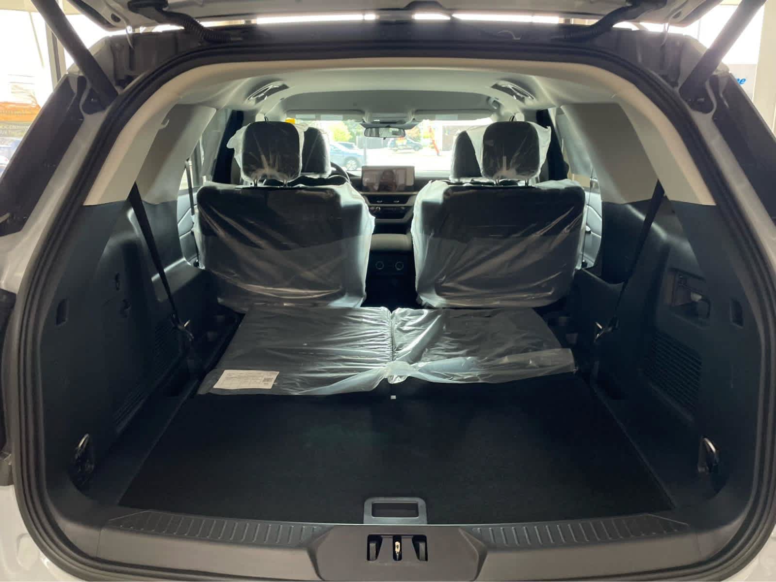 New 2026 Ford Explorer Active w/ Active Comfort Package AWD/4WD image 28