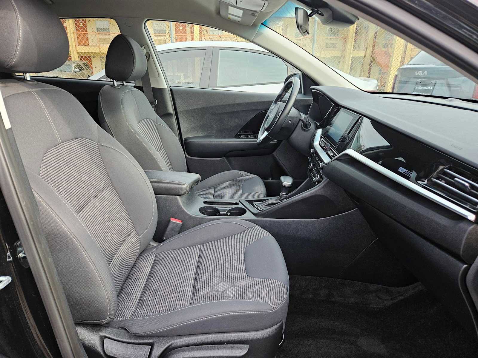 Certified 2022 Kia Niro LXS image 20