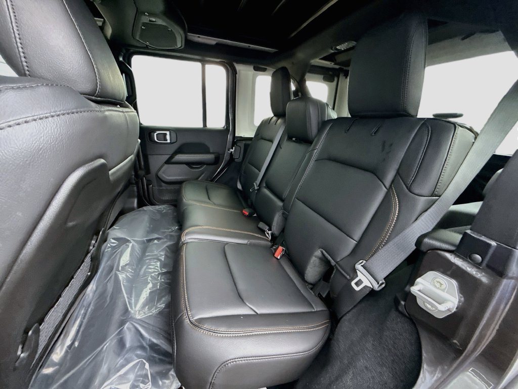 New 2027 Jeep Wrangler Unlimited Sahara AWD/4WD image 26