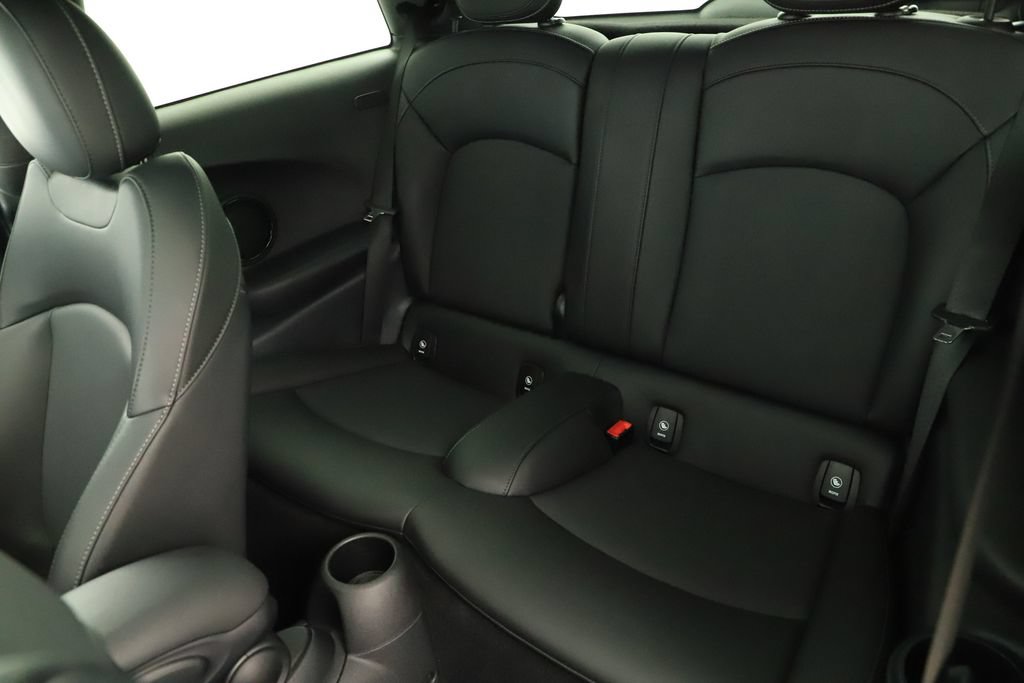 Used 2019 MINI Cooper S FWD image 18