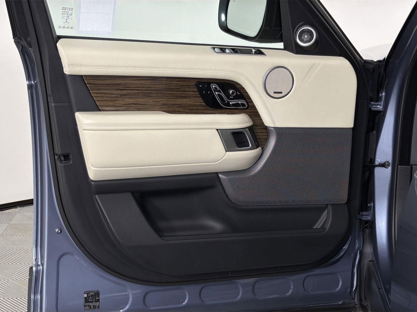 Used 2019 Land Rover Range Rover Supercharged image 20