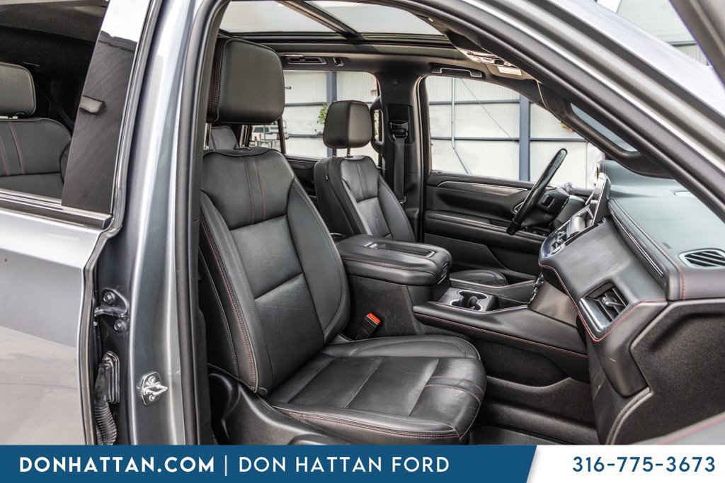 Used 2022 Chevrolet Tahoe RST w/ Luxury Package AWD/4WD image 24
