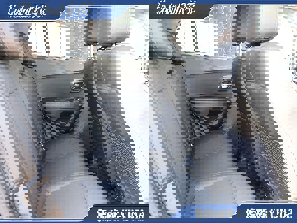 Used 2022 Chevrolet Trax LT w/ Driver Confidence Package image 13