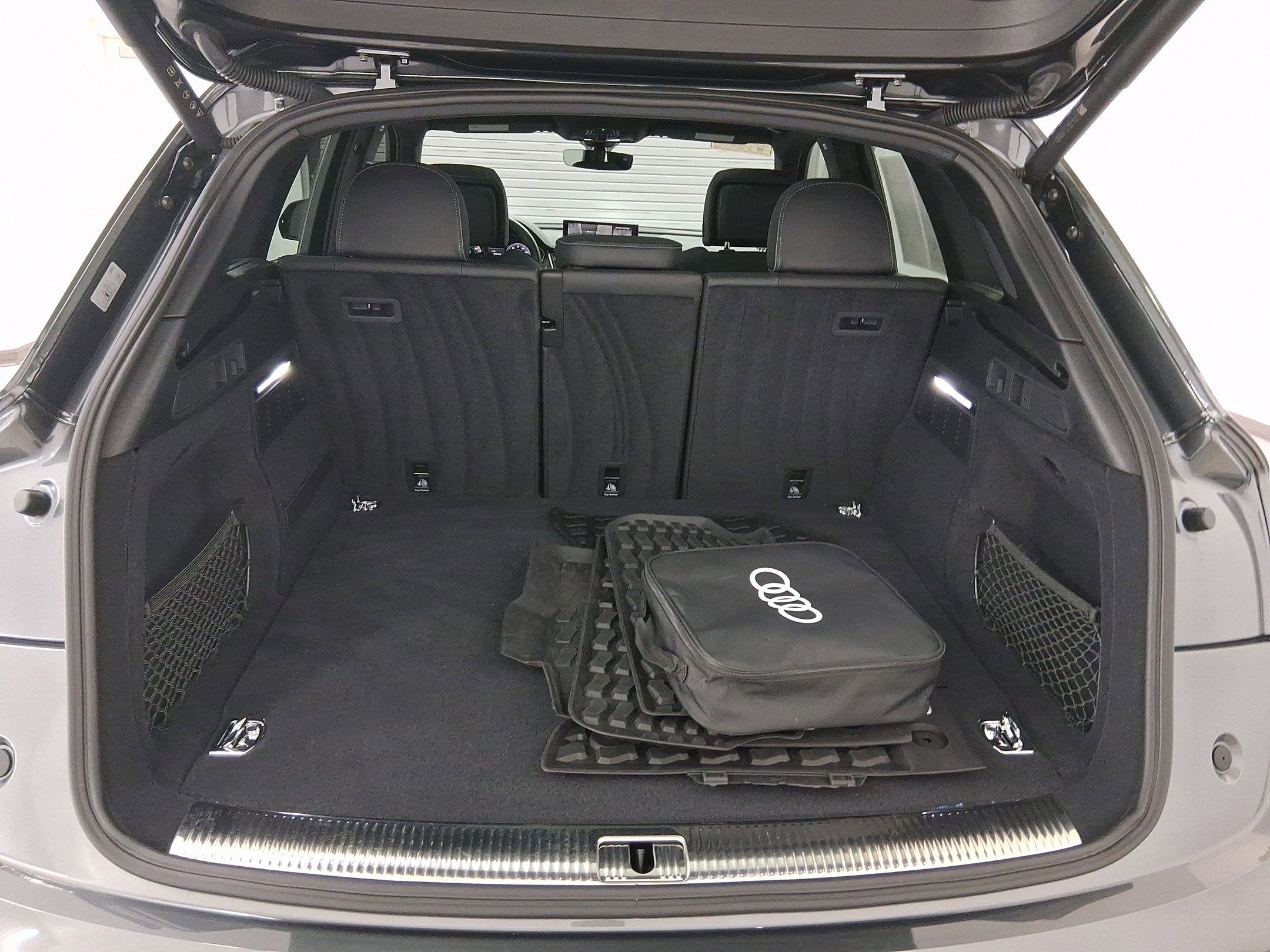 Used 2025 Audi Q5 e Premium Plus image 30