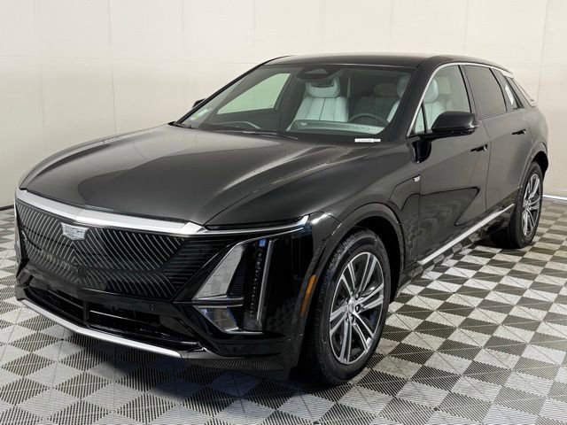 New 2026 Cadillac Lyriq Luxury RWD video 2
