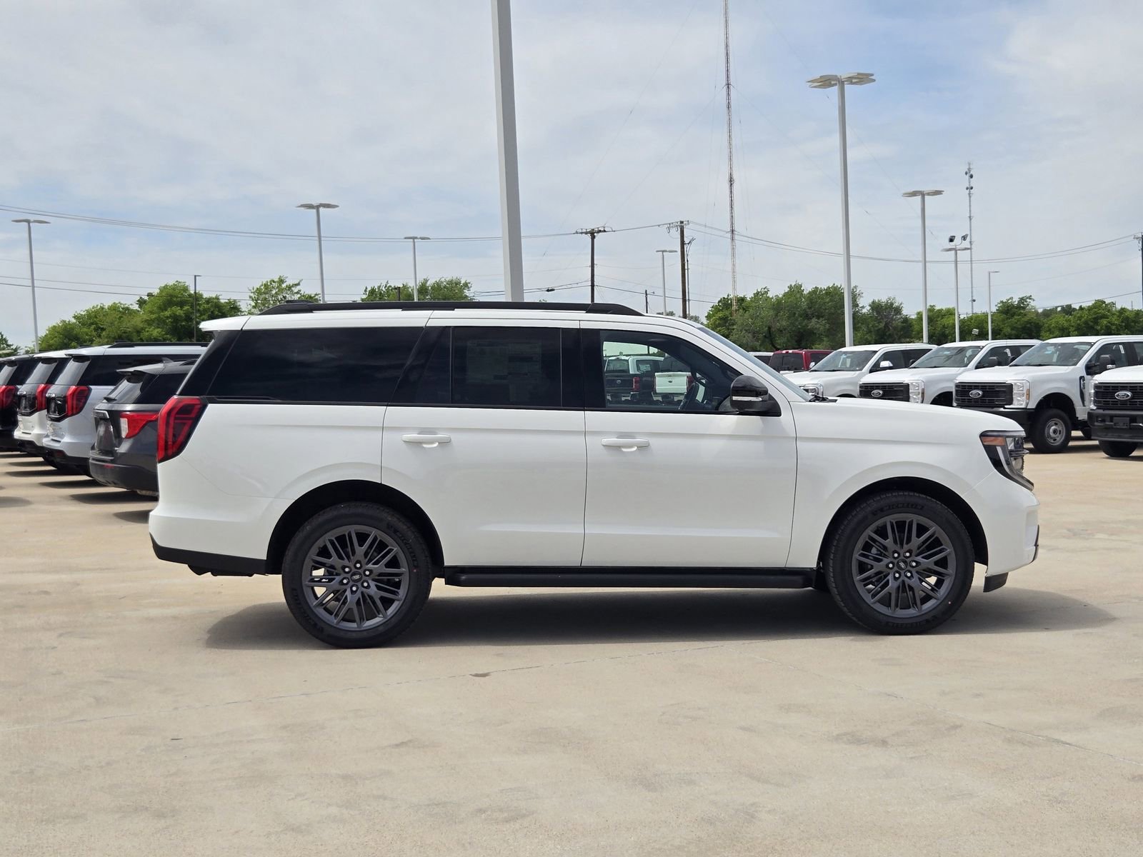 New 2026 Ford Expedition Platinum AWD/4WD image 7