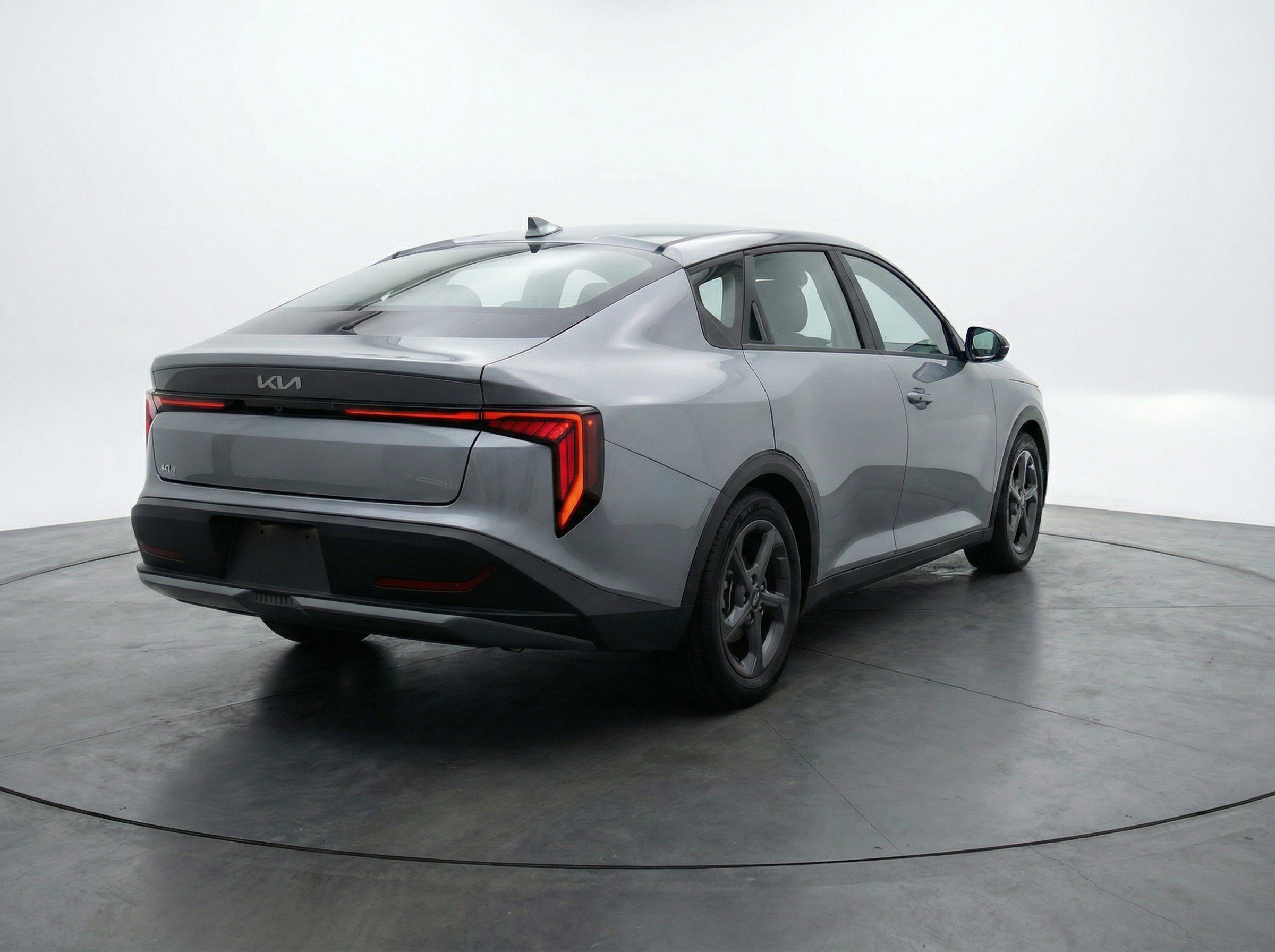 Used 2025 Kia K4 LXS image 9