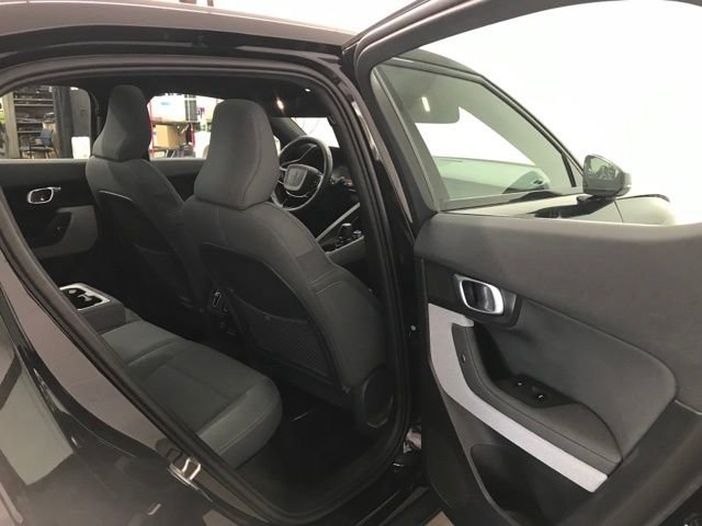 Used 2023 Polestar Polestar 2 image 25