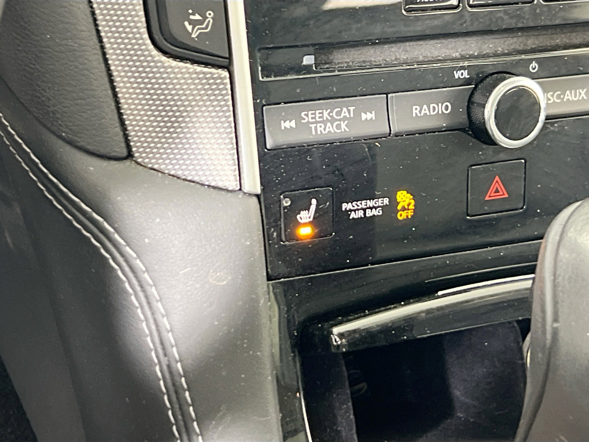 Used 2017 INFINITI Q50 3.0t Premium w/ 3.0T Premium Plus Package image 19