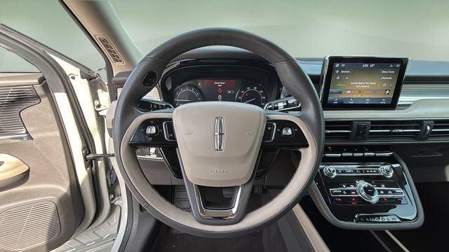Used 2022 Lincoln Corsair FWD image 11