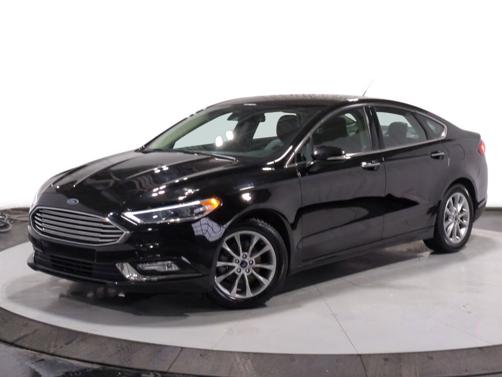 Used 2017 Ford Fusion SE w/ Fusion SE Technology Package