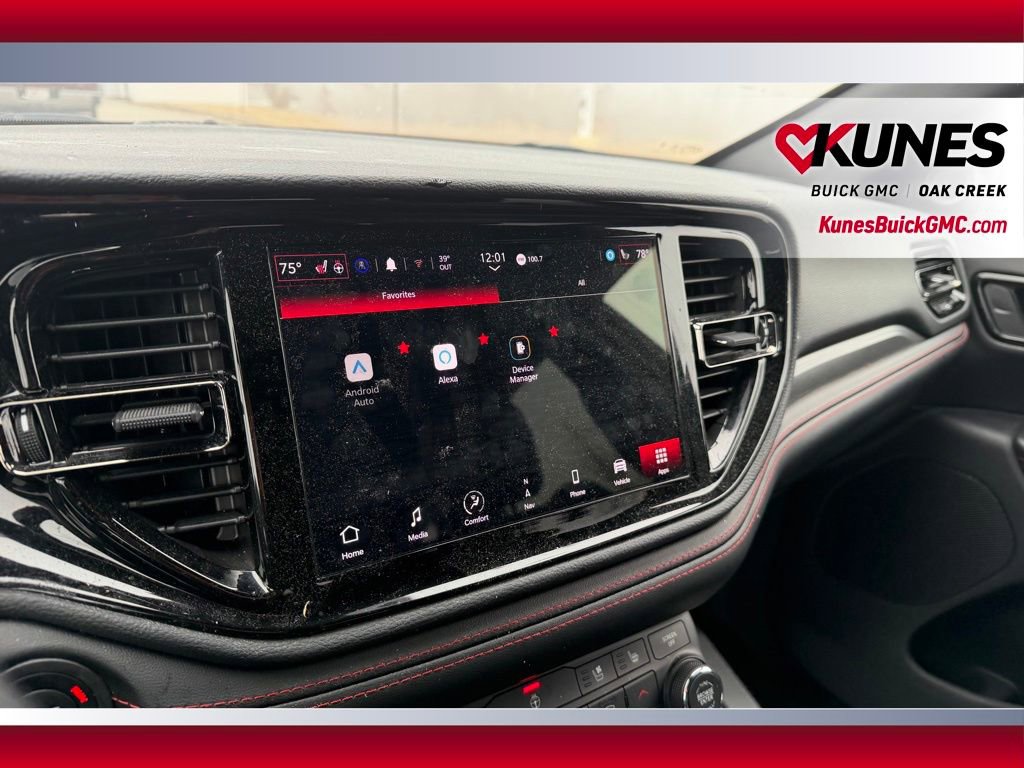 Used 2025 Dodge Durango GT AWD/4WD image 13