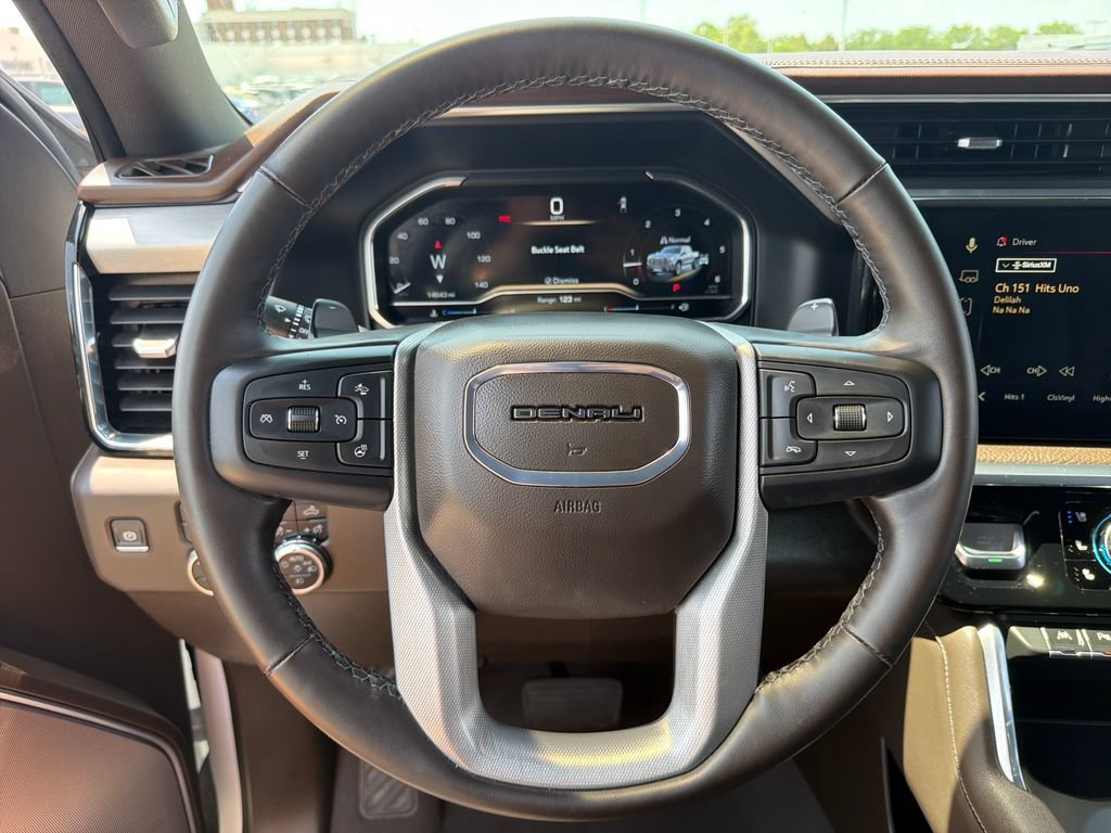 Used 2024 GMC Sierra 1500 Denali w/ Technology Package AWD/4WD image 13