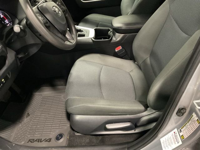 Used 2024 Toyota RAV4 LE image 10