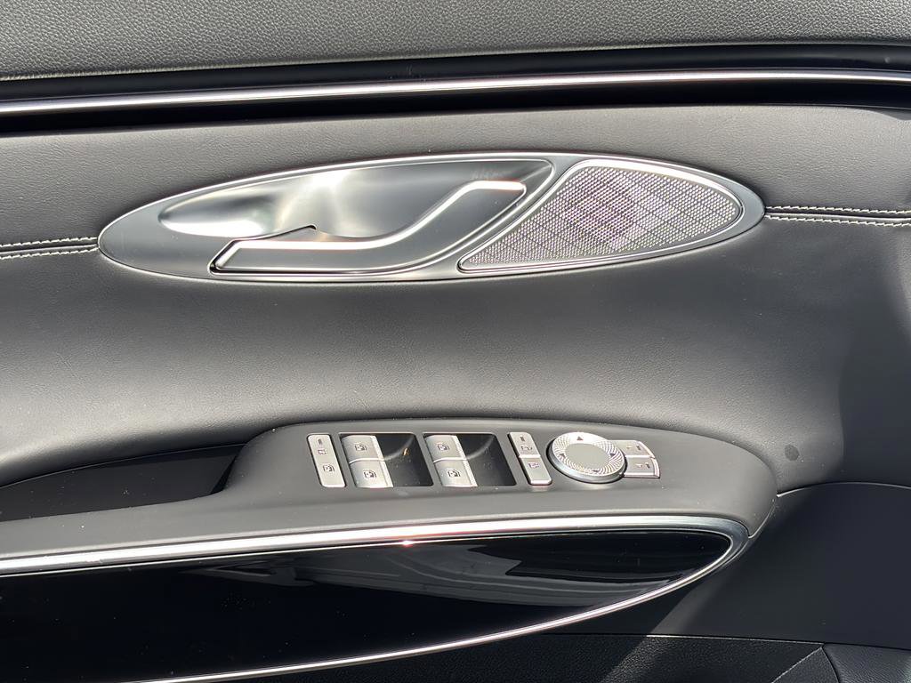 Certified 2026 Genesis GV70 2.5T image 12