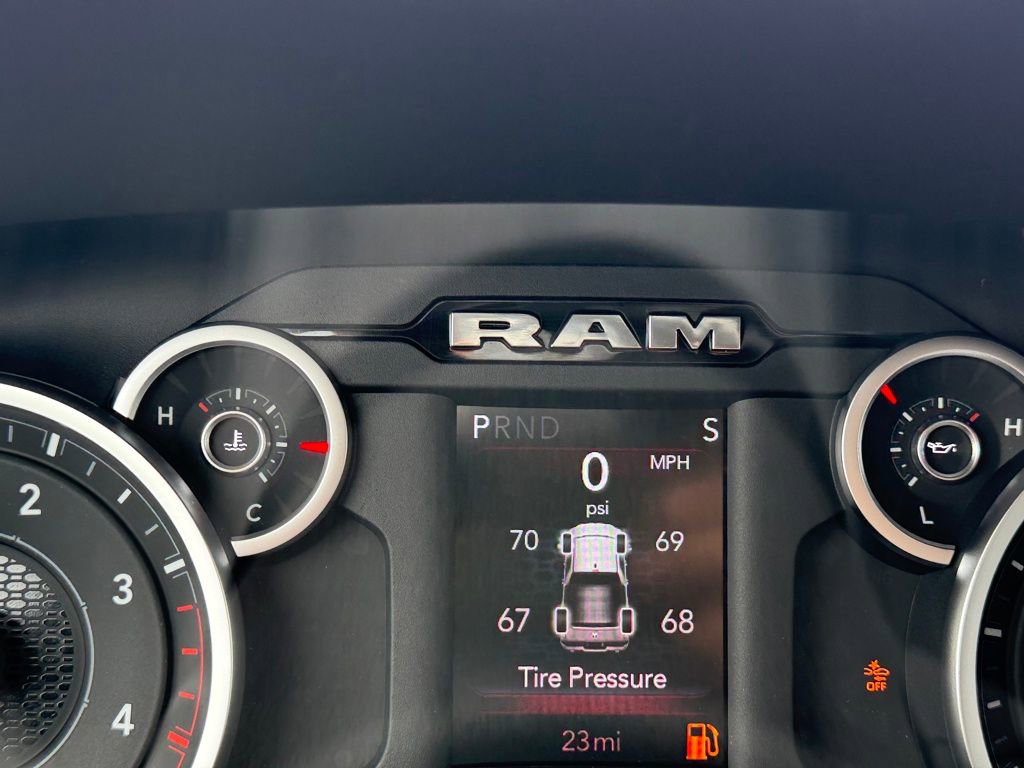 New 2026 RAM 2500 Big Horn AWD/4WD image 20